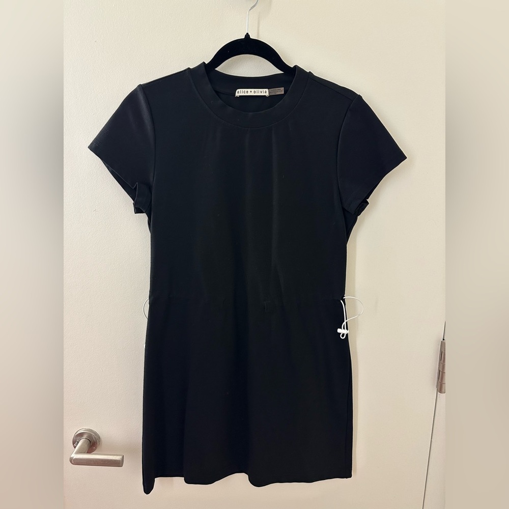 Alice + Olivia Women's Size Small Erika Toggle Waist Dress Black